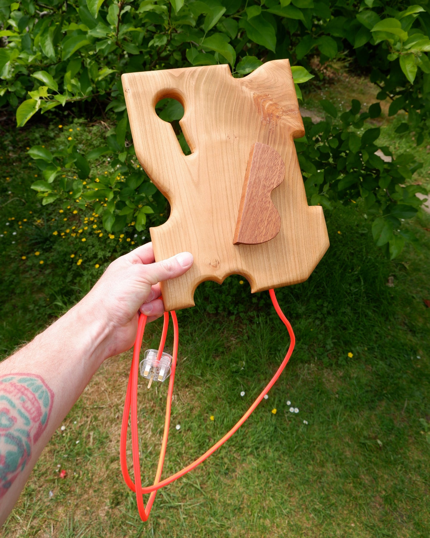 Cut Out Wall Sconce 1/5