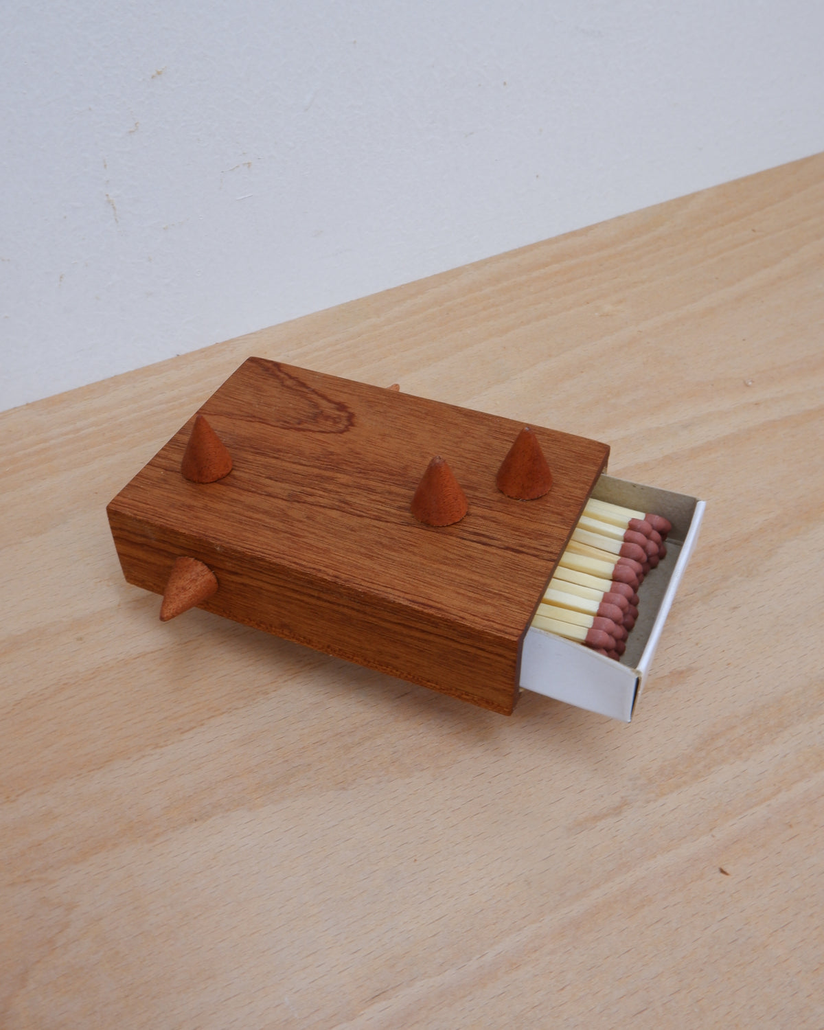 Thorn Matchbox Sleeve